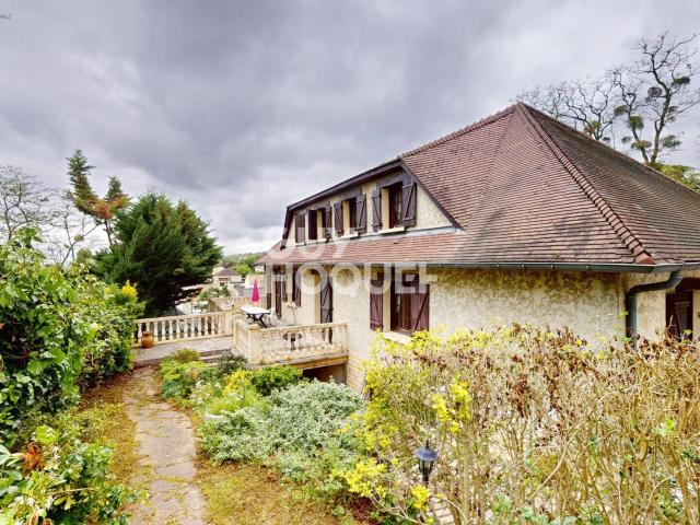 Maison de 13 pièces 346 m² à vendre à SANNOIS