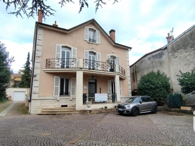 Vente Maison/villa 10 pièces
