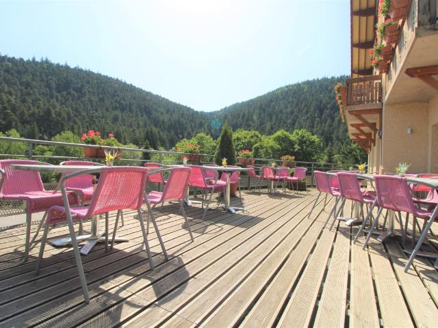 Propriété 45 pièces