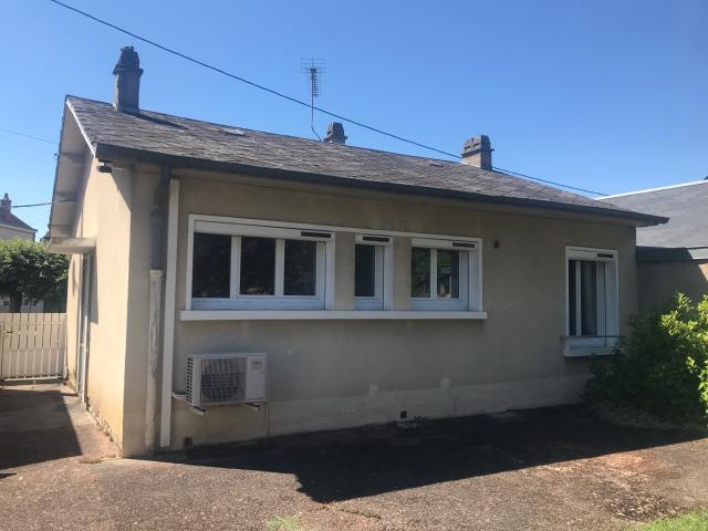 Maison à vendre 3 pièces LA GUERCHE SUR L'AUBOIS 18