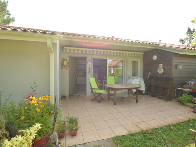 MAISON A VENDRE 3 PIÈCES PRINCIPALES + GARAGE ANNEXE AUX SÉN