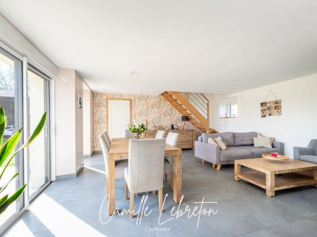 Maison à vendre 5 pièces LA REGRIPPIERE 44