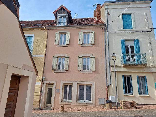 Maison À Vendre 118m² Néris les Bains