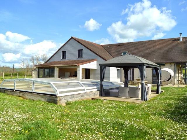 Maison à vendre 11 pièces Genouilly 71 282m² Genouilly