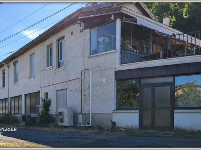 Maison à vendre 13 pièces LA MONNERIE LE MONTEL 63