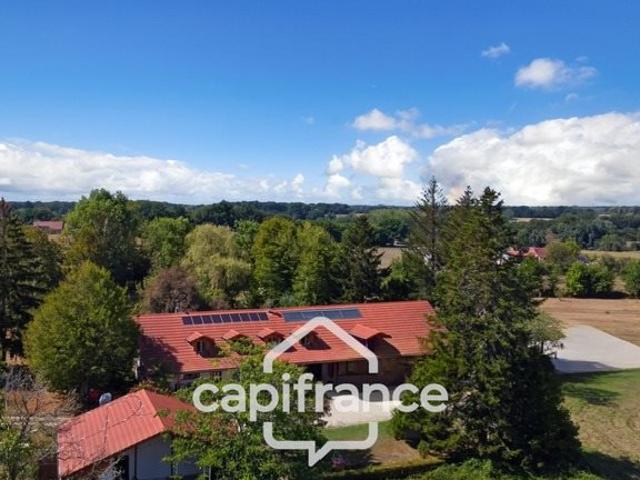 Maison à vendre 13 pièces proche de Lons Le Saunier 39 281m² Lons le Saunier