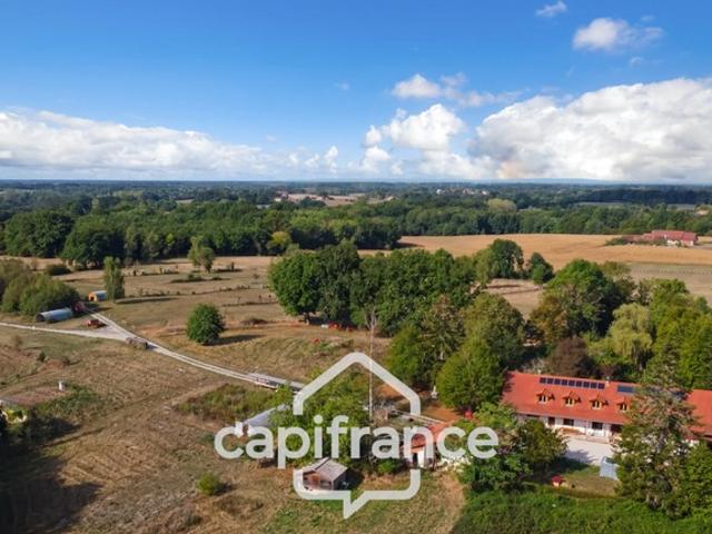 Maison à vendre 13 pièces proche de LONS LE SAUNIER 39