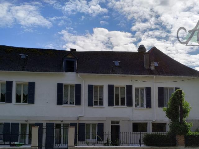 Ensemble immobilier en plein cœur de Bray sur Seine