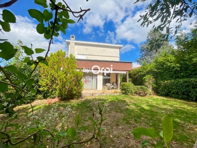 Maison À Vendre 169m² Montluçon