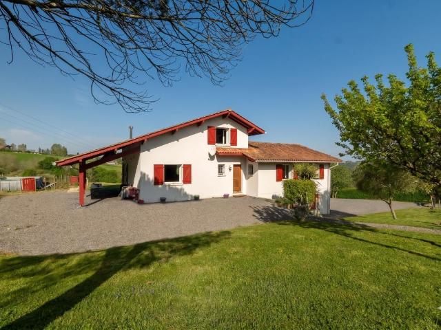 Maison T5 avec vue dégagée, au calme