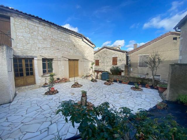 Maison proche Caussade avec belle terrasse