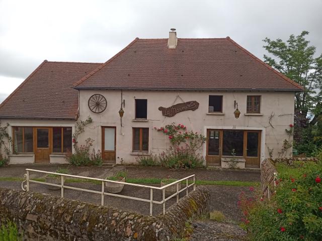 Maison 100 m2 Suin