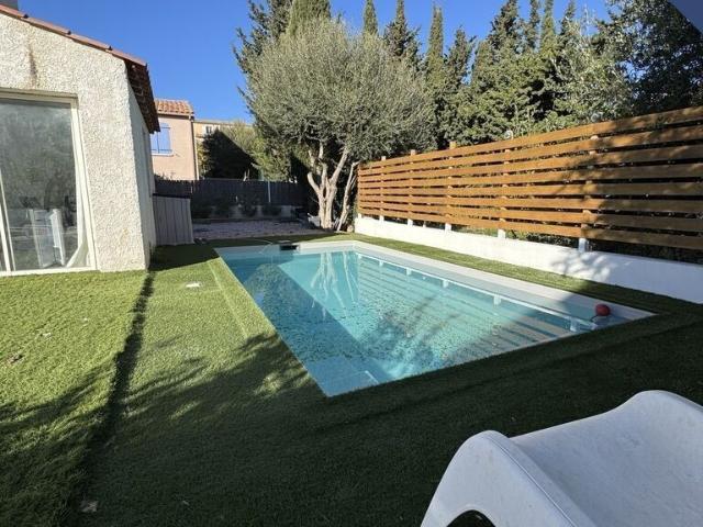 ? maison 4 chambres avec piscine sur La Palme _ 270 000 euros