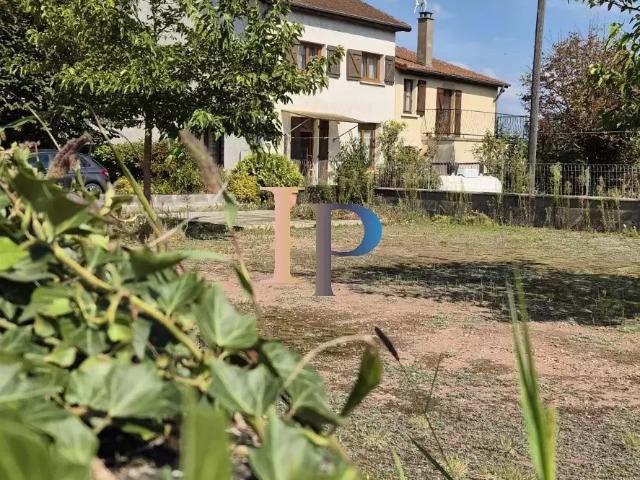 MAISON DE VILLAGE