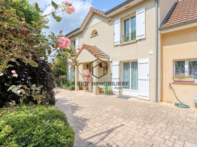 Maison Chevry Cossigny 191 m2