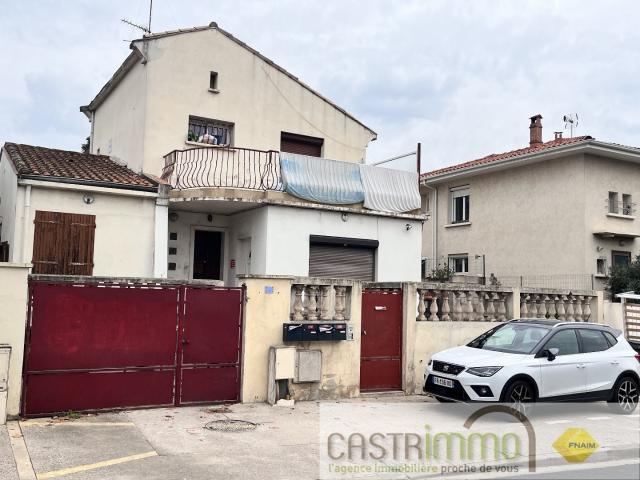À Vendre: Maison d'habitation avec potentiel locatif