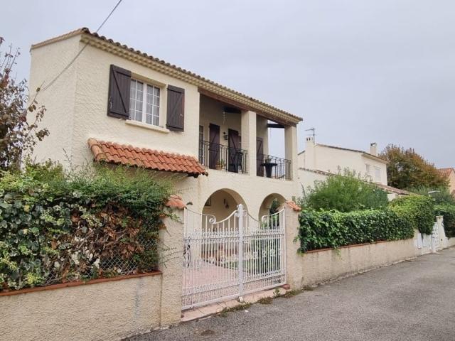 EXCLUSIVITE / Maison PLAN DE CUQUES ! T6 + garage sur plus