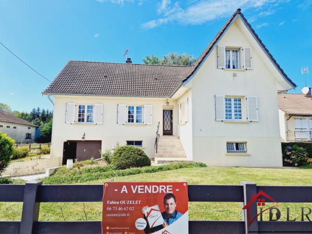 Pavillon de 190 m² habitable sur 2185 m² de terrain clos et arbo