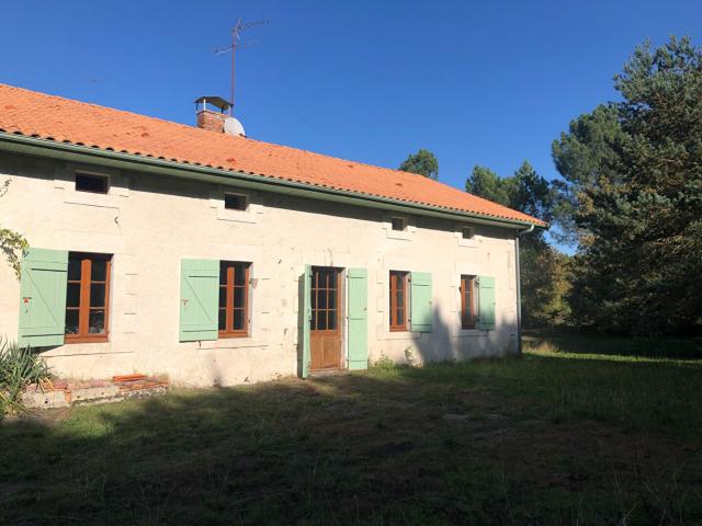 TRENSACQ MAISON TRADITIONNELLE RENOVEE