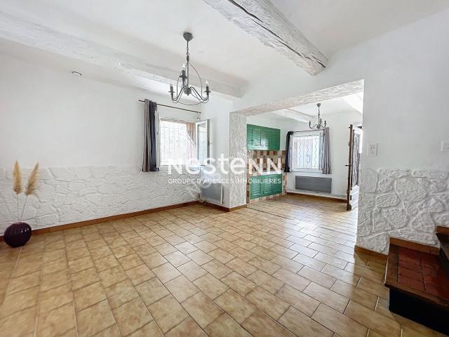 Jolie maison de village avec terrasse 3 pièces, 2 chambres