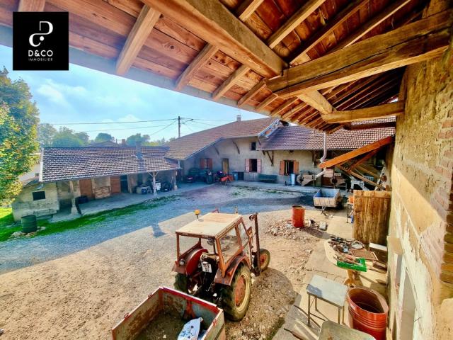 FERME A RÉNOVER SUR 1,2 HECTARES