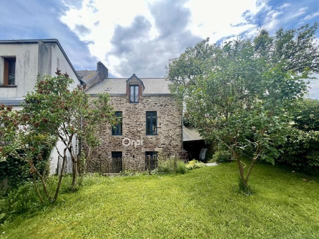 Découvrez à LA ROCHE BERNARD 56130 cette maison de 5 pièces de