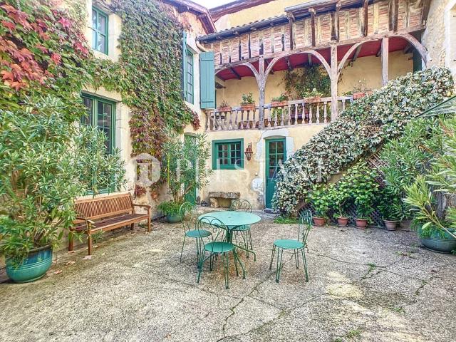Belle maison de caractère à Mugron