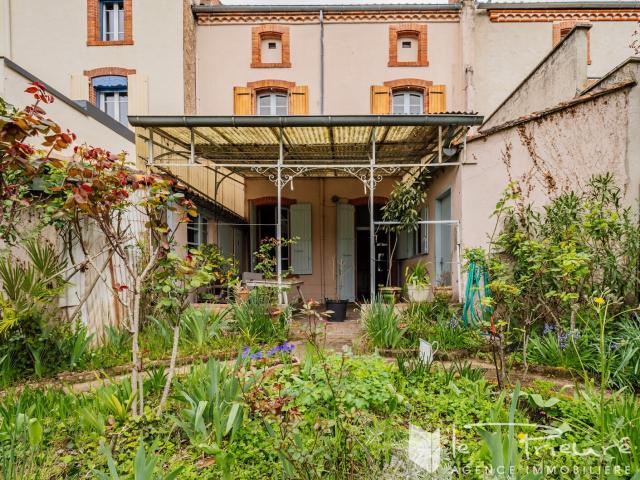 Élégante Maison Albigeoise des Années 20 à Personnaliser, Situé