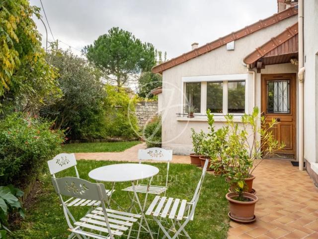 Chatou BAS DE CHATOU Maison à vendre 156m² Terrain 249m²