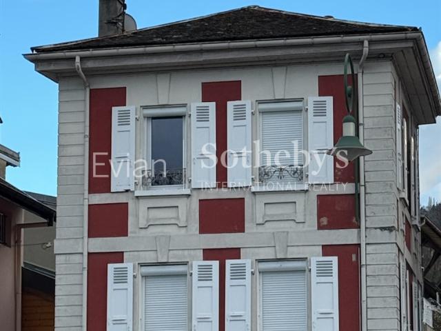 RARE EVIAN / NEUVECELLE MAISON DE RAPPORT LOCATIF AVEC VUE LAC