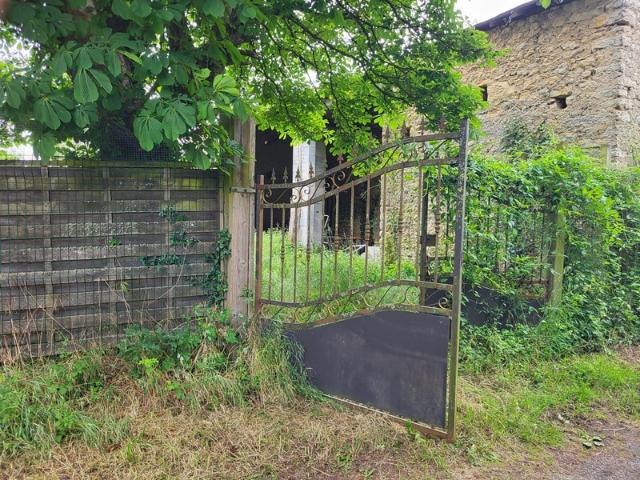 Maison à vendre 2 pièces LOUIN 79 Terrain 2180 m²