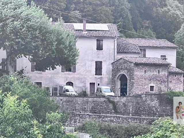 Maison À Vendre 342m² Soudorgues