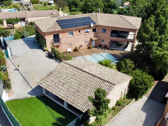 Le Tignet Belle villa avec Studio Indépendant et Grand Terrain