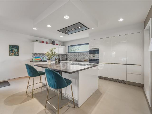 Maison à vendre 7 pièces CROZET 01 166m² Crozet