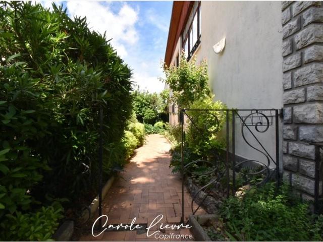 Maison à vendre 7 pièces avec grand garage 112m² Paulhan