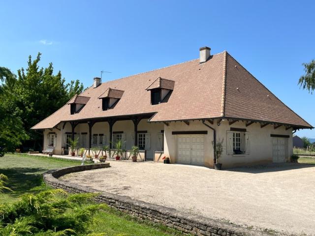 Maison à vendre 7 pièces proche de TOURNUS 71