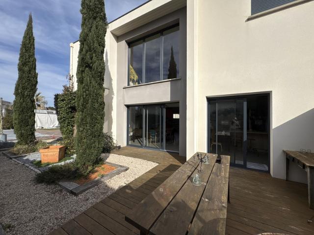 Maison à vendre 7 pièces SAINT MEDARD EN JALLES 33