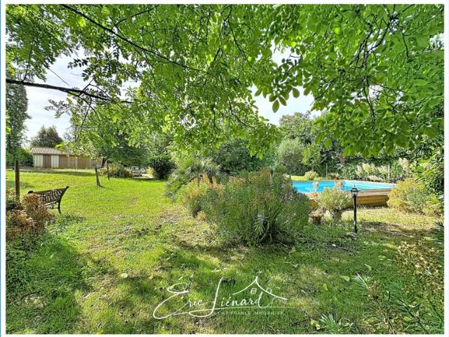 Maison à vendre 7 pièces SAINTE EANNE 79