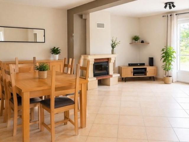 Maison à vendre 7 pièces proche de MARINES 95