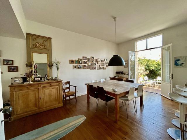 MAISON PIERRE 6 PIECES 164 m² 5 CHAMBRES CROIX BLANCHE JARD