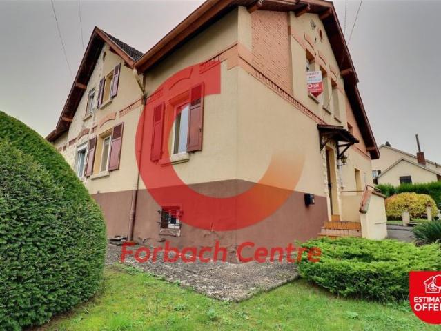 Maison semi mitoyenne avec jardin – Stiring Wendel Centre à vend