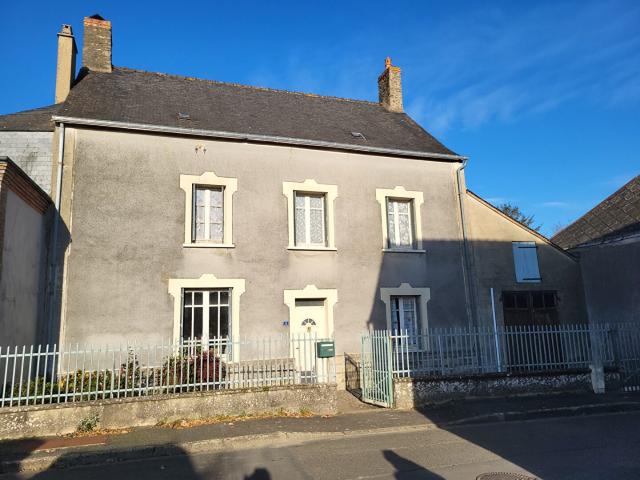 Maison de 130 m² à Saint Christophe du Luat