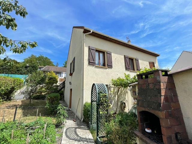 Maison Emy lès Prés