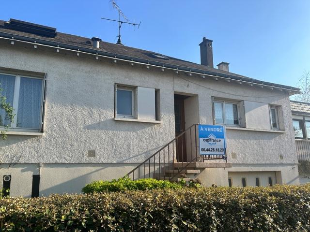 Maison à vendre 4 CHAMBRES, BEAU TERRAIN, AVRILLE 49, proche commerces et transports
