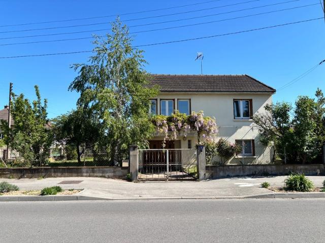 Maison à vendre 4 pièces 3 chambres terrain SAINT REMY 71