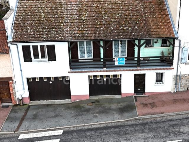 Maison à vendre 4 pièces 3 CHAMBRES GARAGE ET TERRASSE PANISSIERES 42