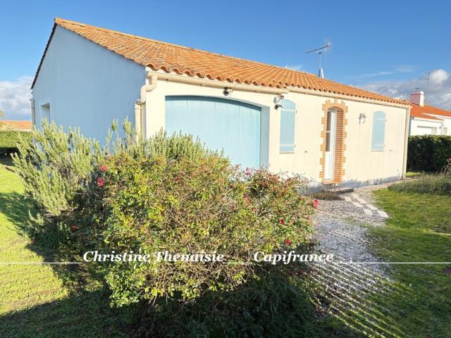 Maison à vendre 4 pièces 3 chambres Garage Grand terrain Extension possible 85300 SALLERTAINE
