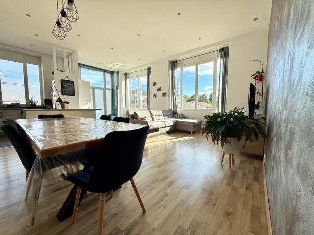 Maison à vendre 4 pièces LE CHAMBON FEUGEROLLES 42 La Cotatay