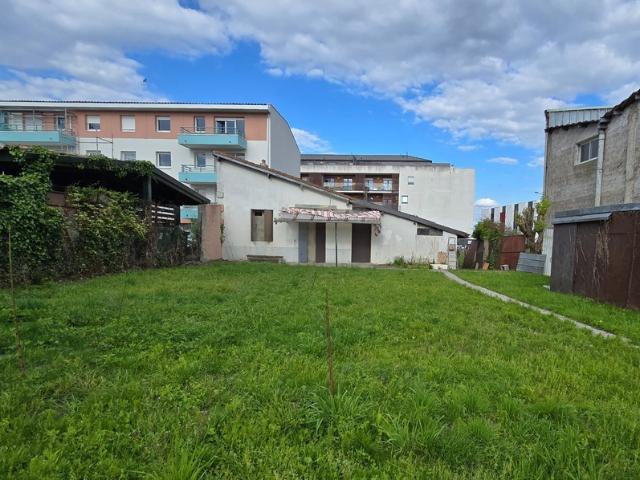 EN EXCLUSIVITE Maison à rénover avec fort potentiel 4 pièces MERIGNAC 33
