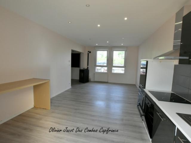 Maison à vendre 4 pièces NOMMAY 25